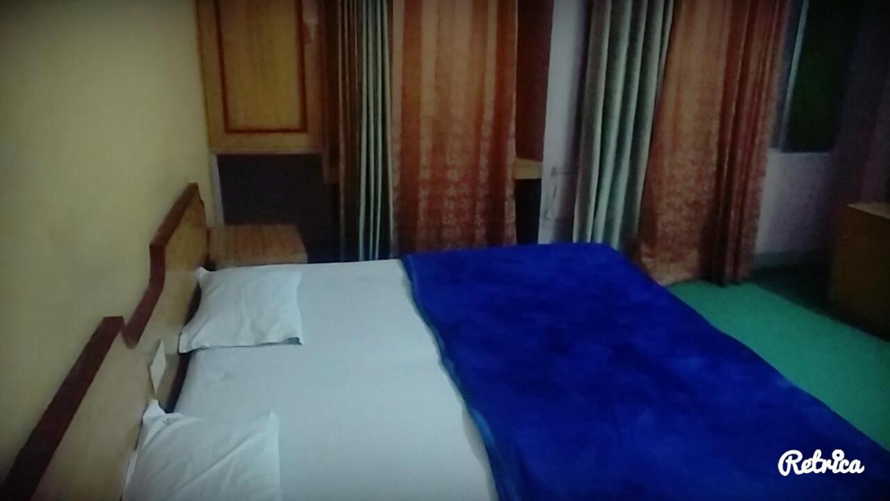 New Crown Hotel Indore Eksteriør billede